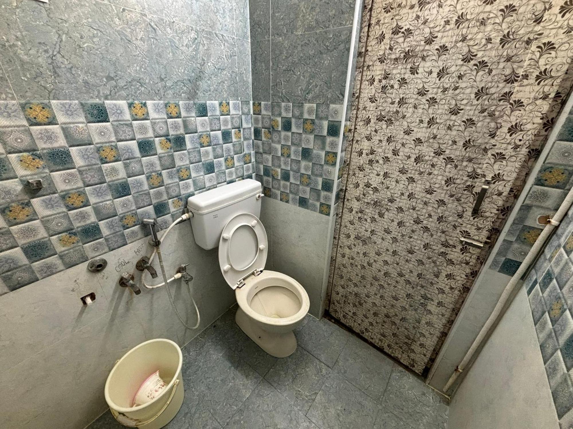 Srinivasa Hotel Tirupati Eksteriør billede
